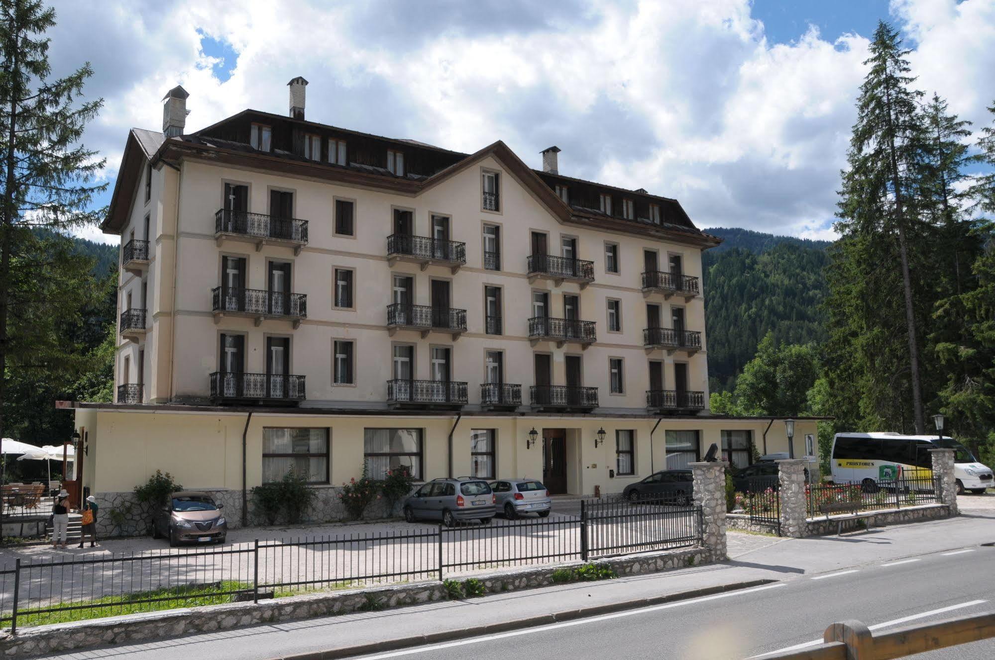 Hotel Marcora & Spa Сан Вито ди Кадоре Екстериор снимка